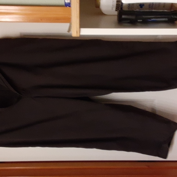 Elisabeth Cropped Capri 20P - Picture 2 of 4